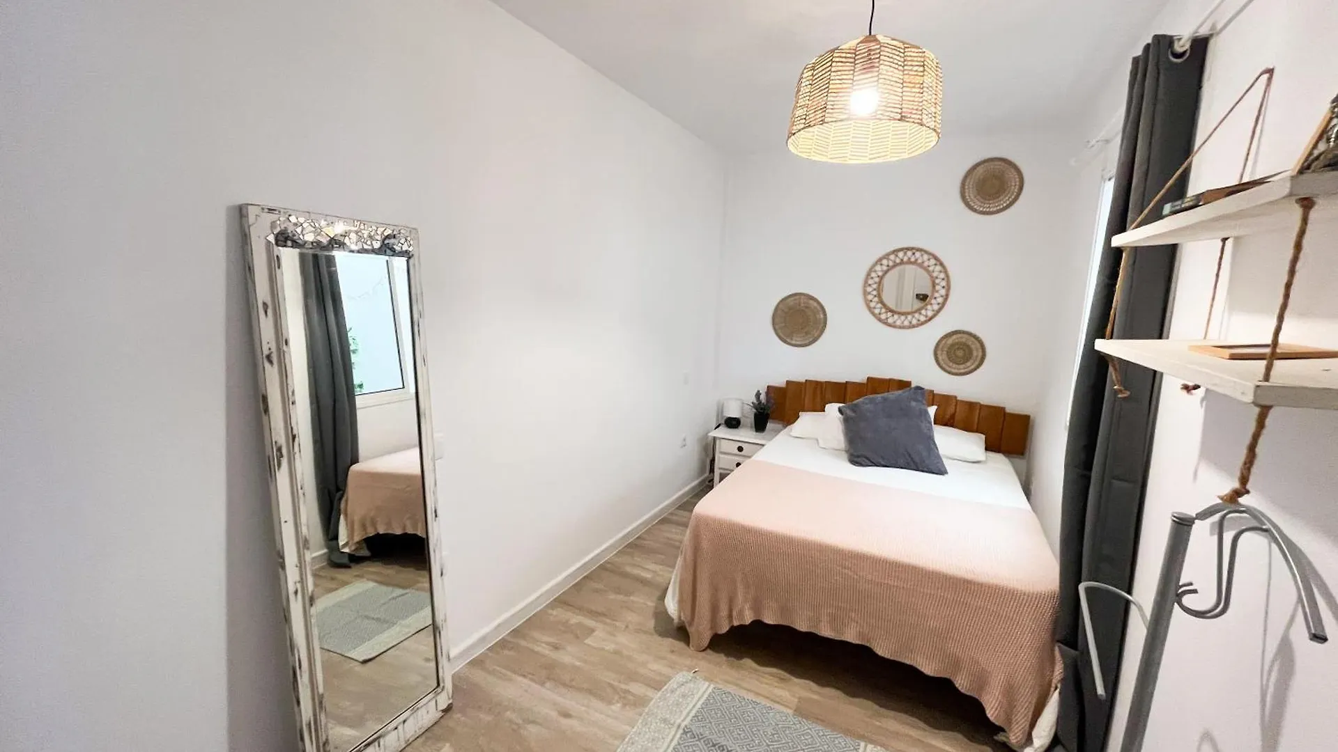 Yuka Apartment コラレホ