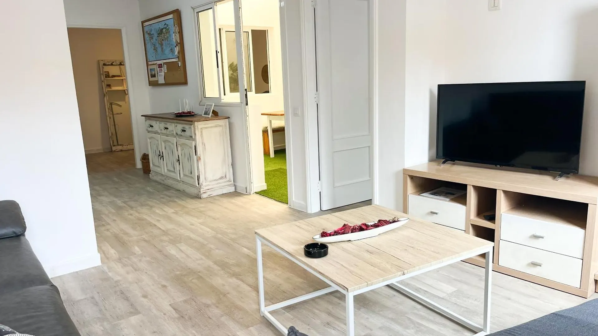 Yuka Apartment コラレホ